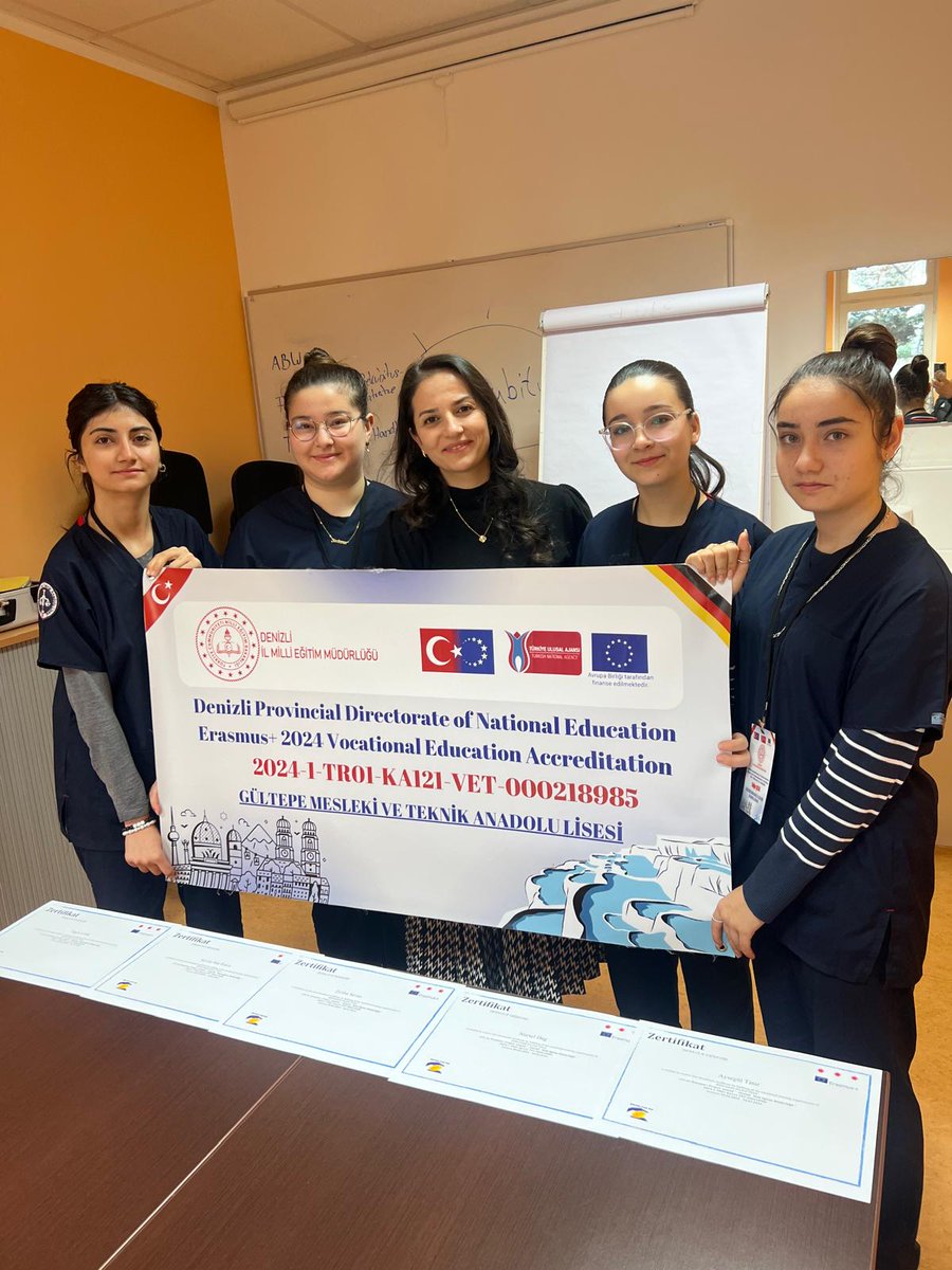 Gultepemtal20's tweet image. @ulusalajans 
@denizlimem
@emre_caliskan
@ytemel3 
#ErasmusPlus #MeslekiEğitim #StajProgramı #GeleceğeHazırız #GültepeMTAL