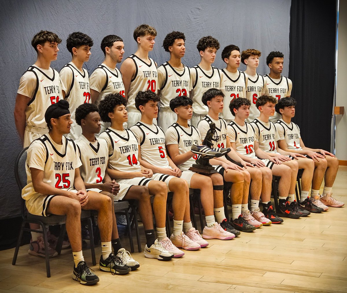 Congratulations to our Sr Boys team on being named the 2025 4A tournament Jostens Most Inspirational Team. 

Congratulations also go out to Jayson Ikani and Marvin Reyes on being named 2nd Team All-Stars 💫

We are so proud of  this team 
G🏀 RAVENS  ❤️🏀🖤
<a href="/sd43bc/">School District 43</a> <a href="/bcboysbball/">bcboysbball</a>