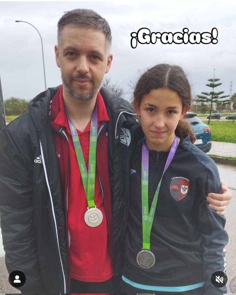 jandrobal's tweet image. "EL MAESTRO JEDI JUNTO A LA JOVEN PADAWAN" Ha sido una semana repleta de emociones. Pero yo me quedo con la experiencia de todo lo aprendido gracias a todo un profesional como @LorenWanKenobi #somosCLM #futsalCLM #genCLM