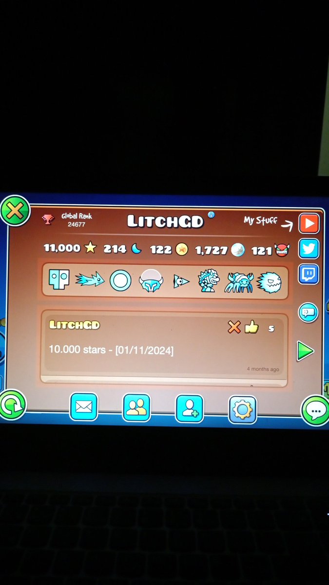 LitchGD's tweet image. 11.000 estrellas