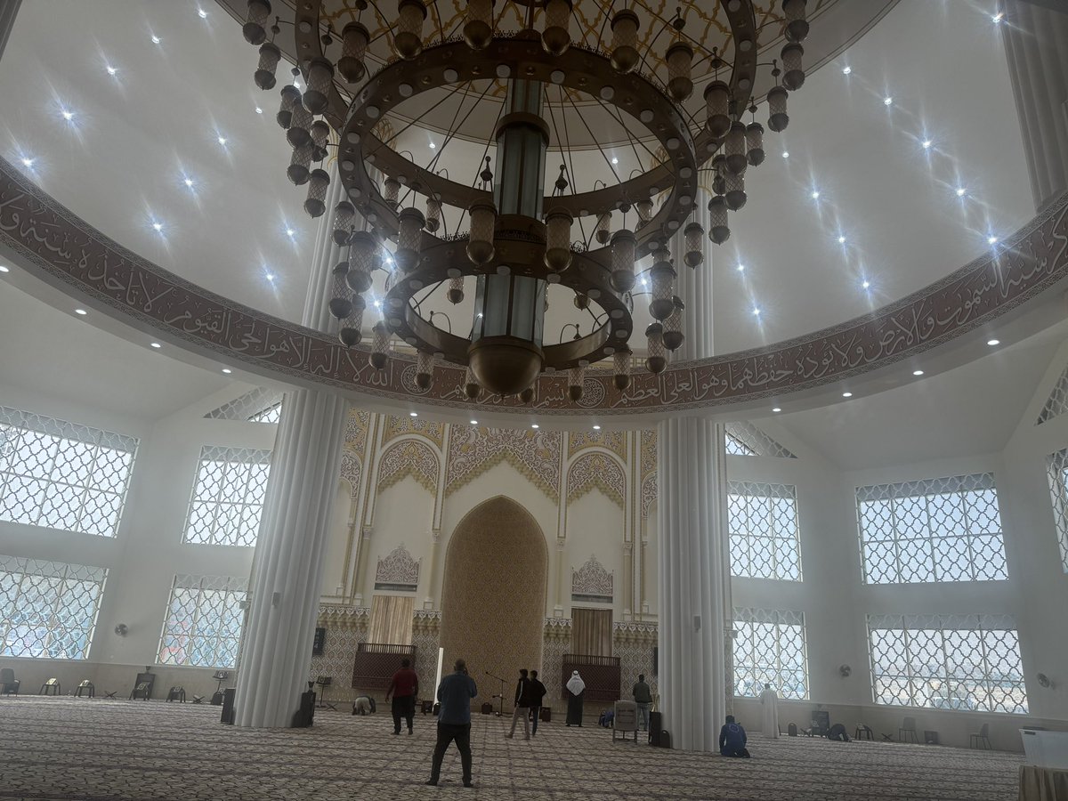 saleh_misbah's tweet image. أحسنت ، مسجد المرحوم المحسن الوجيه مبارك الصيفي ووالديه ، 
تم افتتاحه 1/ رمضان 1446 هـ
1/ مارس 2025
من المساجد ذات التراث العمراني المبدع والتصميم الرائع ..
جزاهم الله خيرا وفي ميزان أعمالهم 🌺