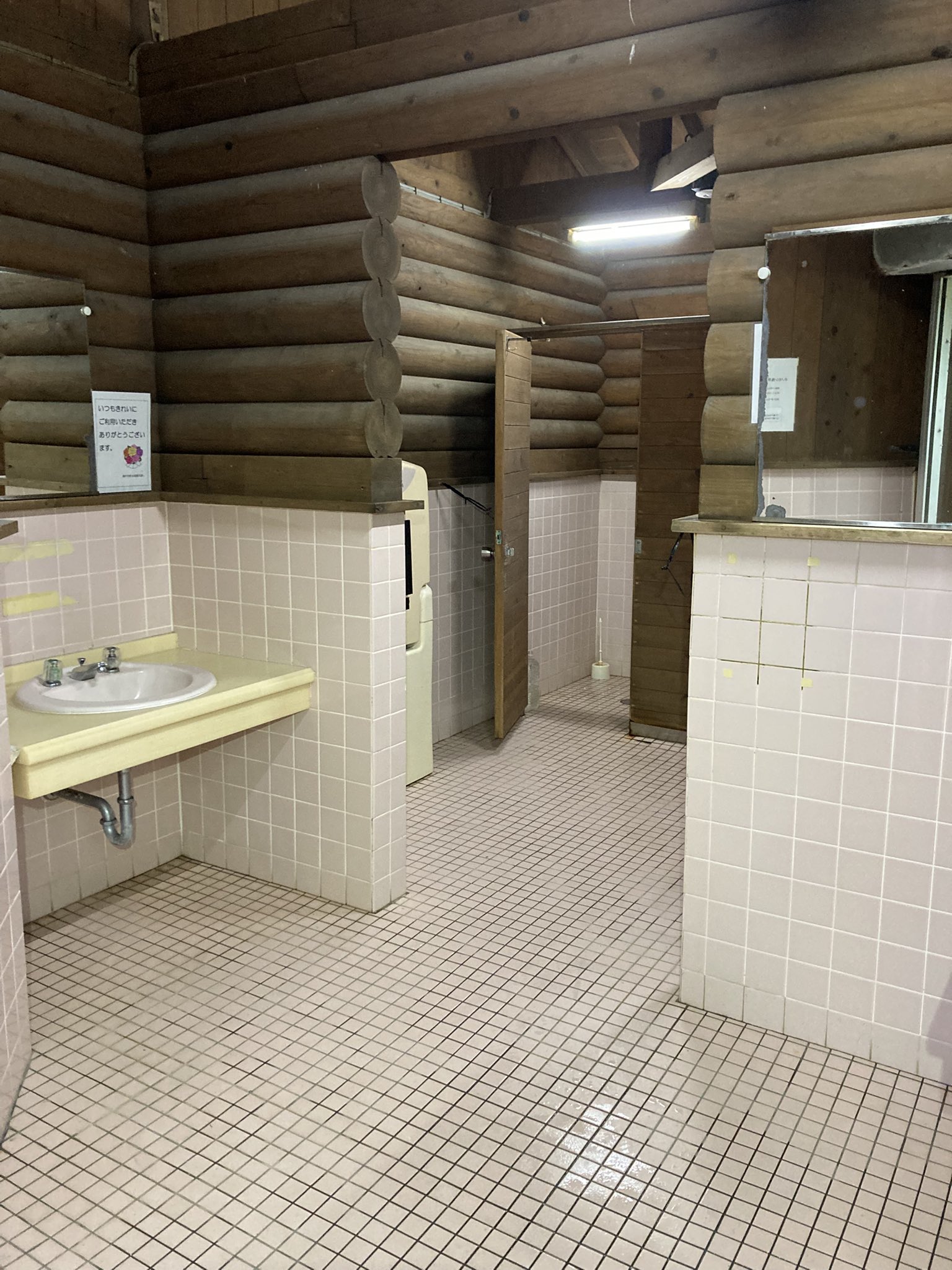 海岸洋式個室トイレ 公共トイレ清掃 - Search / X