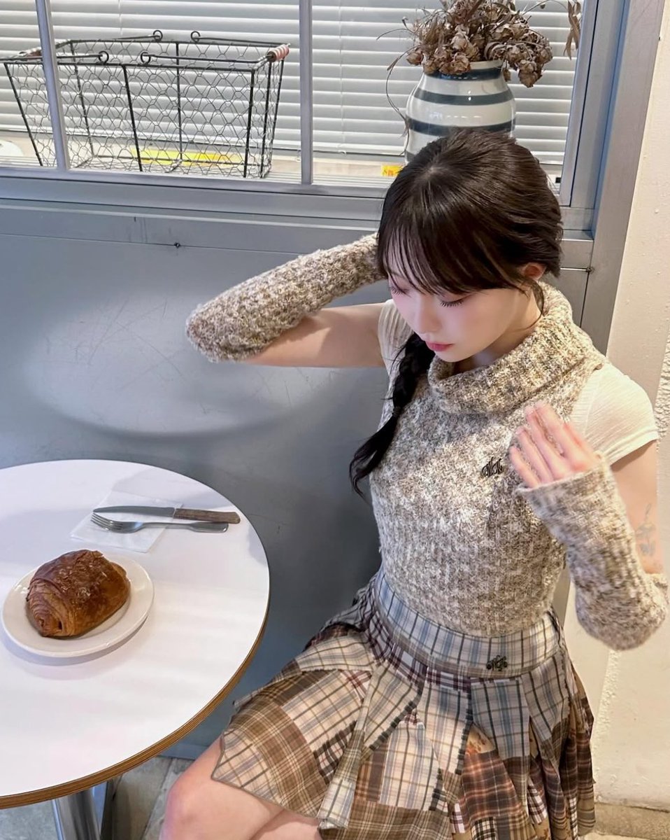 chaejeongthinkr's tweet photo. 🏰 https://t.co/vzD37nxLSB