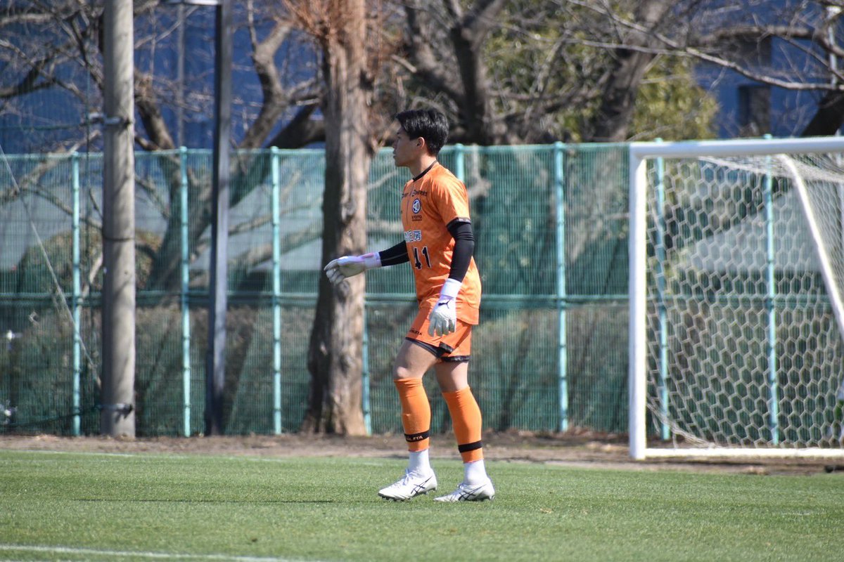 2016ktfc's tweet photo. 【TRM】

TOPチームの遠征先で、浦和レッズとトレーニングマッチをさせて頂きました！🔥

J1のチームと試合をさせて頂き、チームにとっても選手にとっても貴重な経験となりました！
この経験を無駄にすることなく、学生リーグ開幕まで更にレベルアップできるように取り組んでいきたいと思います！✨️ https://t.co/hprzTgpjA1