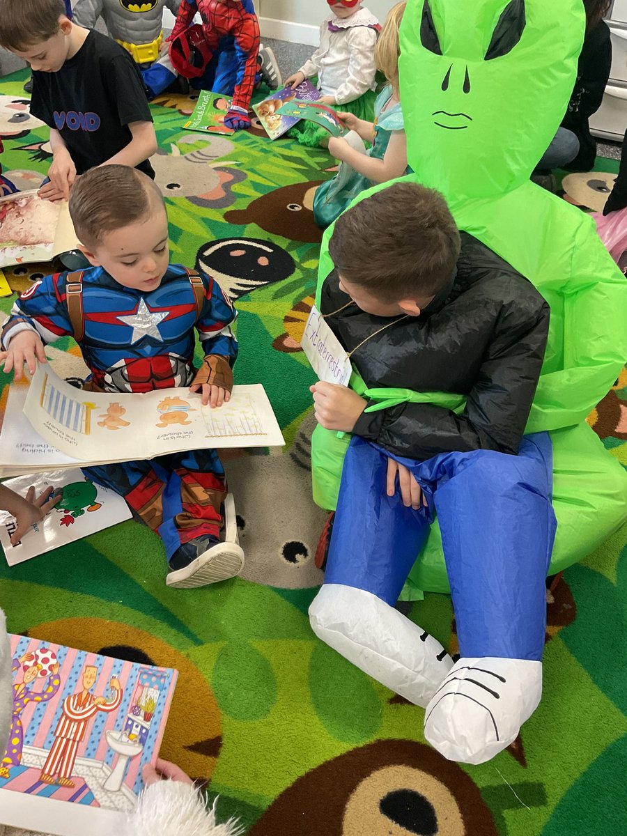 Miss Roberts tweet media