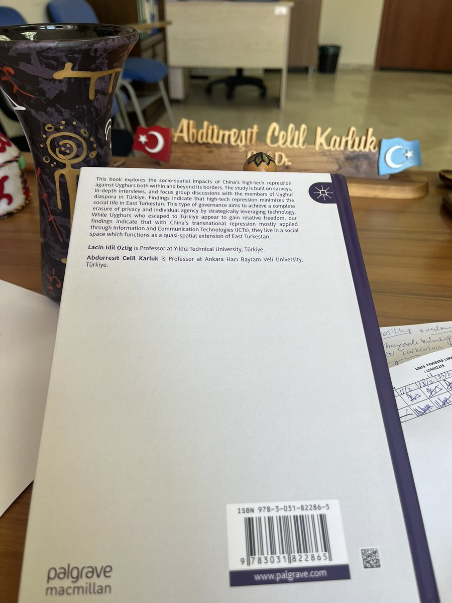 Abdürreşit C. KARLUK/ئابدۇررەشىد ج.قارلۇق (@kasgarlikarluk) on Twitter photo I have received the printed edition of our book, which was published by <a href="/Palgrave/">Palgrave Macmillan</a>.
I would strongly recommend this book to anyone wishing to understand how 🇨🇳’s high-tech oppression against Uyghurs both within and beyond its borders, and its impact on the Uyghur diaspora in 🇹🇷. I have received the printed edition of our book, which was published by <a href="/Palgrave/">Palgrave Macmillan</a>.
I would strongly recommend this book to anyone wishing to understand how 🇨🇳’s high-tech oppression against Uyghurs both within and beyond its borders, and its impact on the Uyghur diaspora in 🇹🇷.