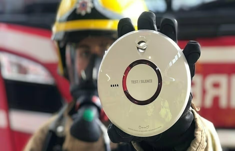 Have you tested your smoke alarms recently? Smoke alarms save lives. 
For more information follow the link ➡️  orlo.uk/EiuB8