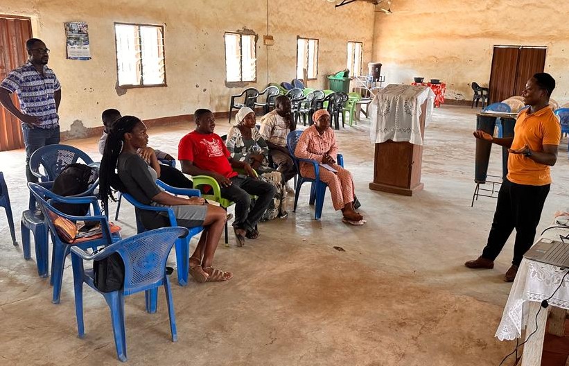 Encompas_Uhas's tweet image. We&apos;re excited to launch the Baseline Data Collectors Training in Yagaba, equipping local data collectors with essential skills to gather reliable information for ongoing projects. 
#EncompasUhas #BaselineData #TeamTraining #yagaba #ghanahealthservice #Uhas