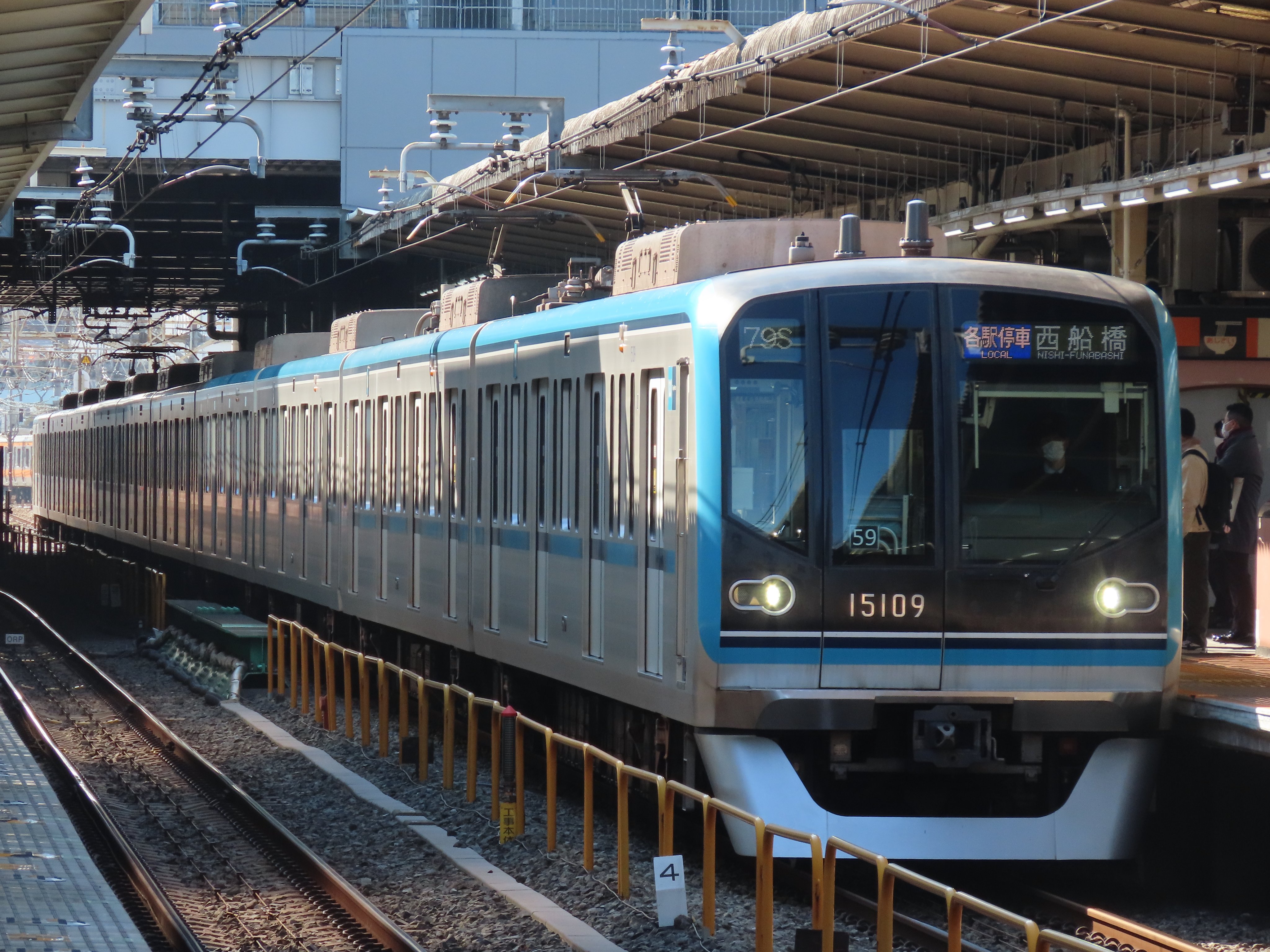 【希少】東京メトロ 東西線 東西線で屈指の異色車両」特別な姿に変身！まさかの「営団地下鉄