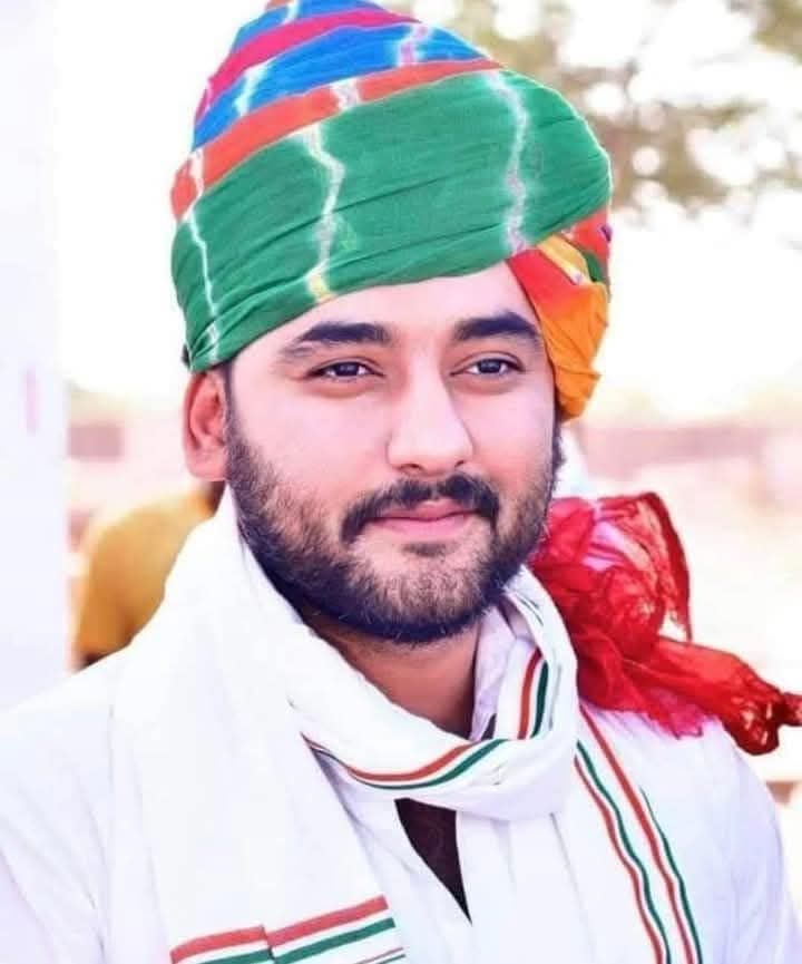 कांग्रेस दल के तरुण नेता व जोधपुर के उप जिला प्रमुख बड़े भाई <a href="/Vikramsbishnoi/">Vikram Singh Bishnoi</a> जी को आविर्भाव दिवस की आकाश भर बधाई एवं हार्दिक प्रतिनंदन..!! 🙏💐