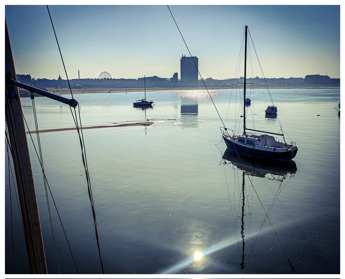 What's your favourite! 1st or 2nd one from Margate in the UK?
#margate #seaside #kent #uk #picoftheday #picfair #photography #pictureoftheday #picoftheday #picfair #photography