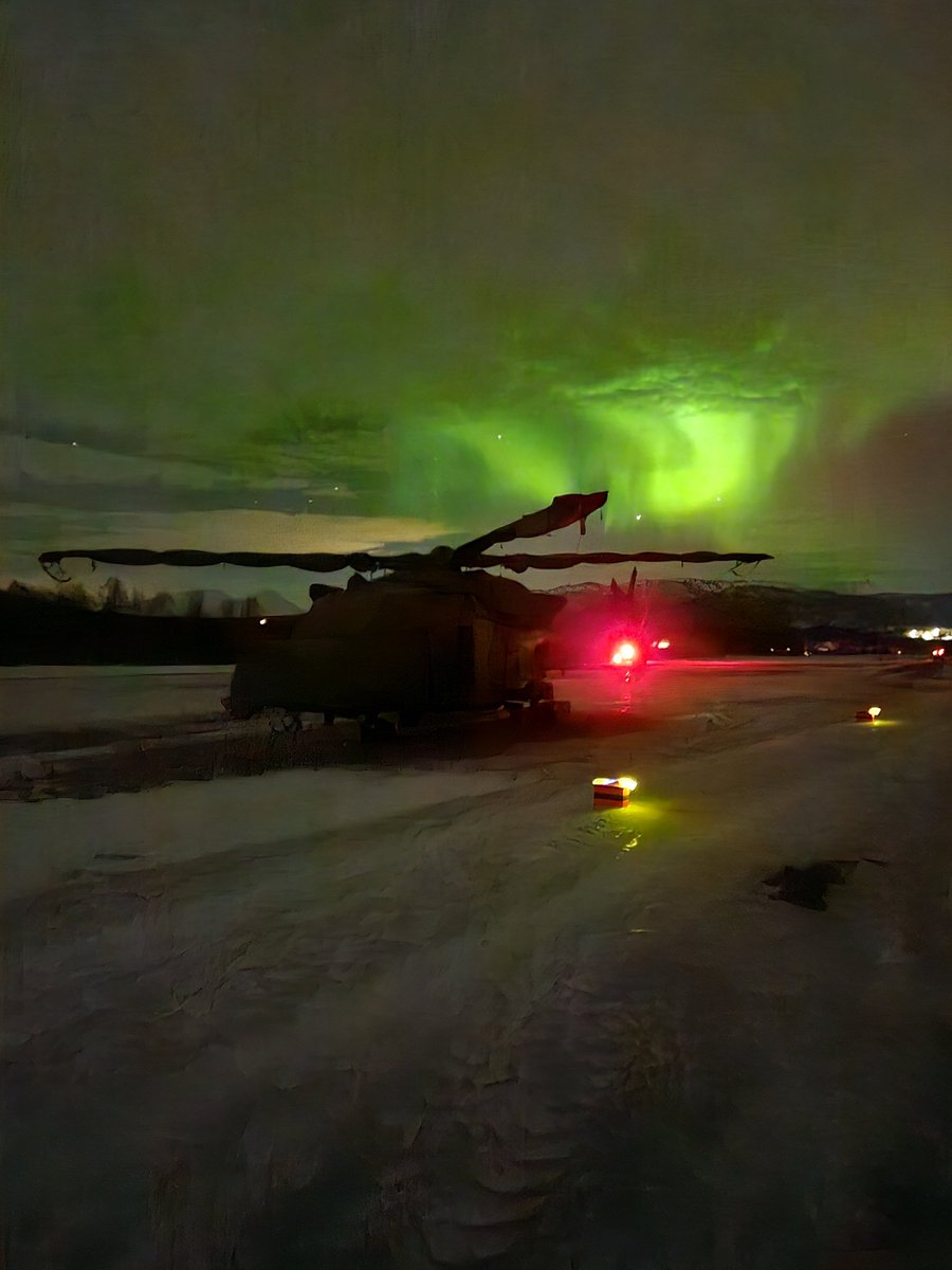 Under the glow of the #Northernlights 847 NAS recently conducted Eagle Basing in Northern #Norway. Positioning the #helicopters forward of the Main Operating Base allows us to extend our reach, and remain ever flexible to support our #Commando Forces!
