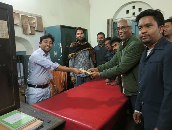 অবশেষে মহিমাগঞ্জ রেলস্টেশনে ঢাকাগামী আন্তঃনগর ট্রেনের যাত্রাবিরতি