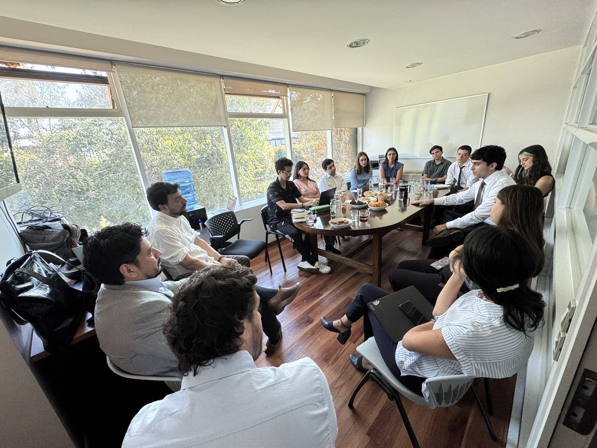 Catalina Medel (@cmedellu) on Twitter photo Organizando este 2025 y discutiendo sobre los desafíos que se vienen en materia de regulación en <a href="/RegCom_UChile/">RegCom UChile</a> de <a href="/derechouchile/">Facultad de Derecho</a> . Organizando este 2025 y discutiendo sobre los desafíos que se vienen en materia de regulación en <a href="/RegCom_UChile/">RegCom UChile</a> de <a href="/derechouchile/">Facultad de Derecho</a> .