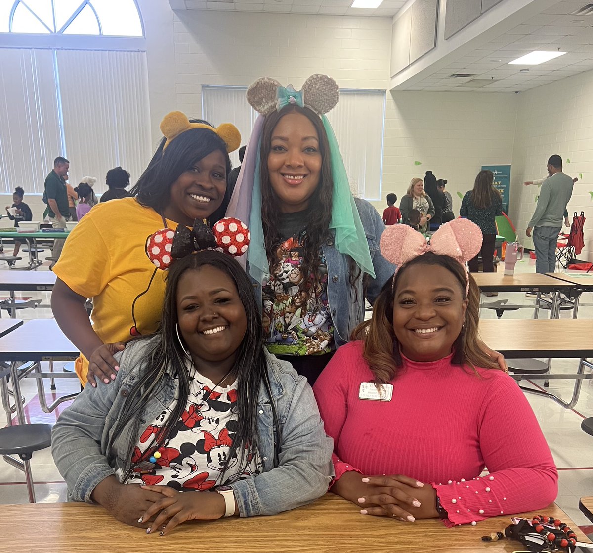 Tarita Reeves (@taritareeves) on Twitter photo Disney Day was so much fun! Celebrating #ReadAcrossAmericaWeek <a href="/WoodlandES_HCS/">Woodland Elementary School HCS</a> Disney Day was so much fun! Celebrating #ReadAcrossAmericaWeek <a href="/WoodlandES_HCS/">Woodland Elementary School HCS</a>