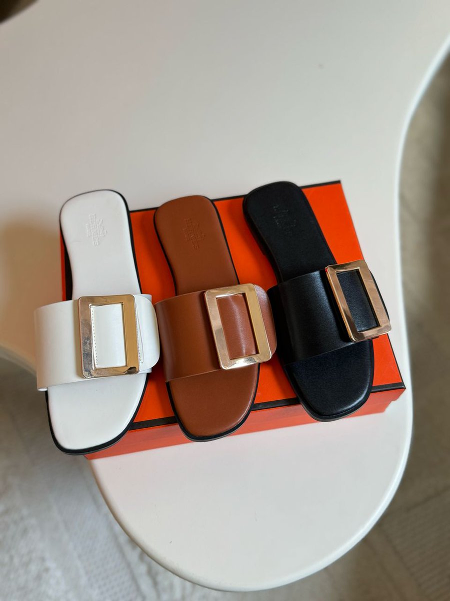 X_gee9's tweet image. Top Top quality  shoes for ladies

Size 37 ,38  39 ,40 , 41 &amp;amp; 42

Tel : 0769996448

Loc: kariakoo karibu na bank ya NMB bank

Price 35,000 ⏫⏫⏫