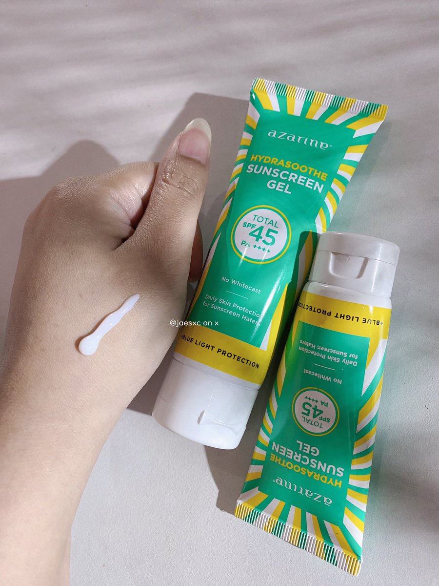jaesxc's tweet photo. Definisi combo terbaik sih! Mana harganya super terjangkau!

Kata aku mah borong sekarang biar silaturahmi lebaran nanti gak ribet reapply sunscreen 🫵🏻🫵🏻
dijamin bakalan SUKA!

#AzarineSunscreen #SunscreenBikinSeger #rekomendasisunscreen #sunscreenviral #sunscreenreview. https://t.co/HDyZF0mA1T