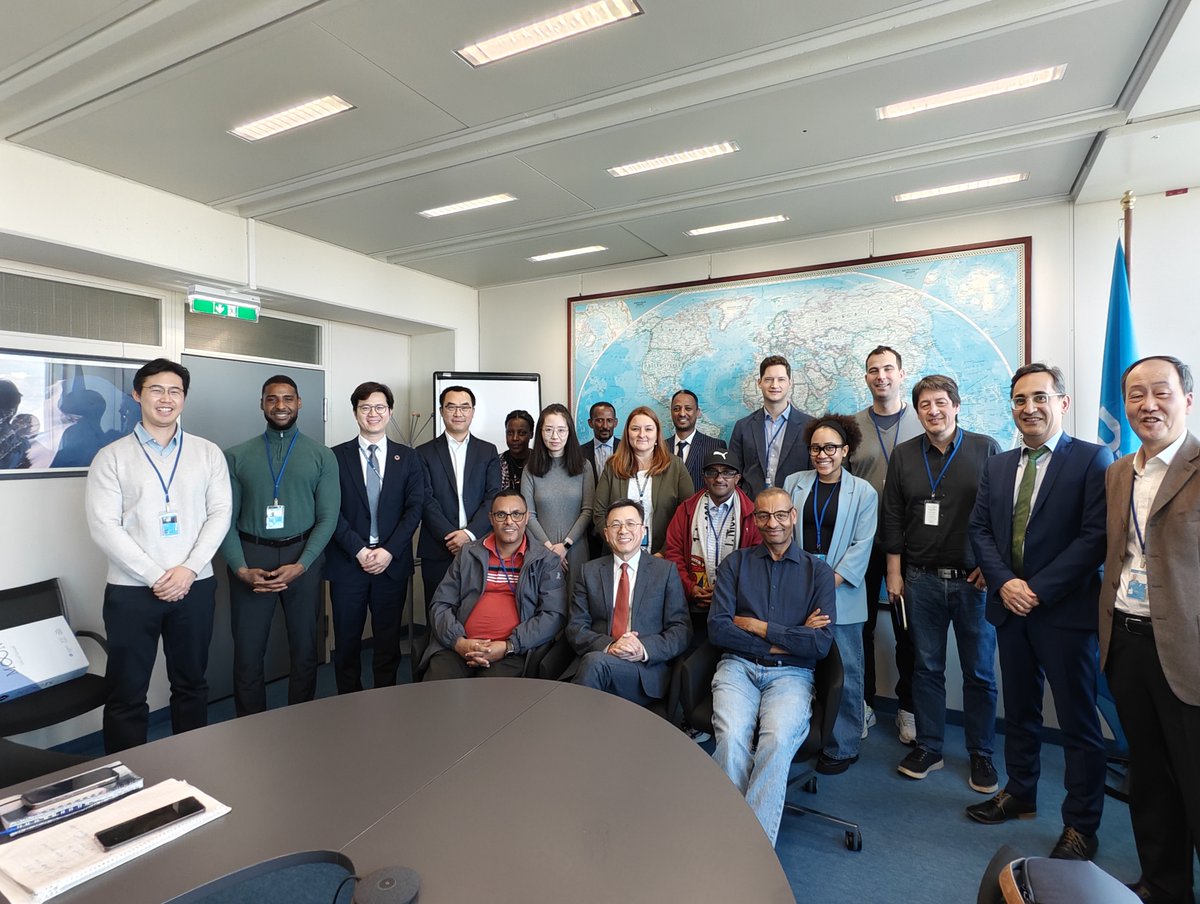 🌍🤝The China-Africa-UNIDO Center of Excellence is advancing industrialization, agriculture, and talent development in #Africa! 🚀A tripartite effort by #UNIDO, Ethiopia &amp; China for a sustainable future!
👉unido.org/news/tripartit…