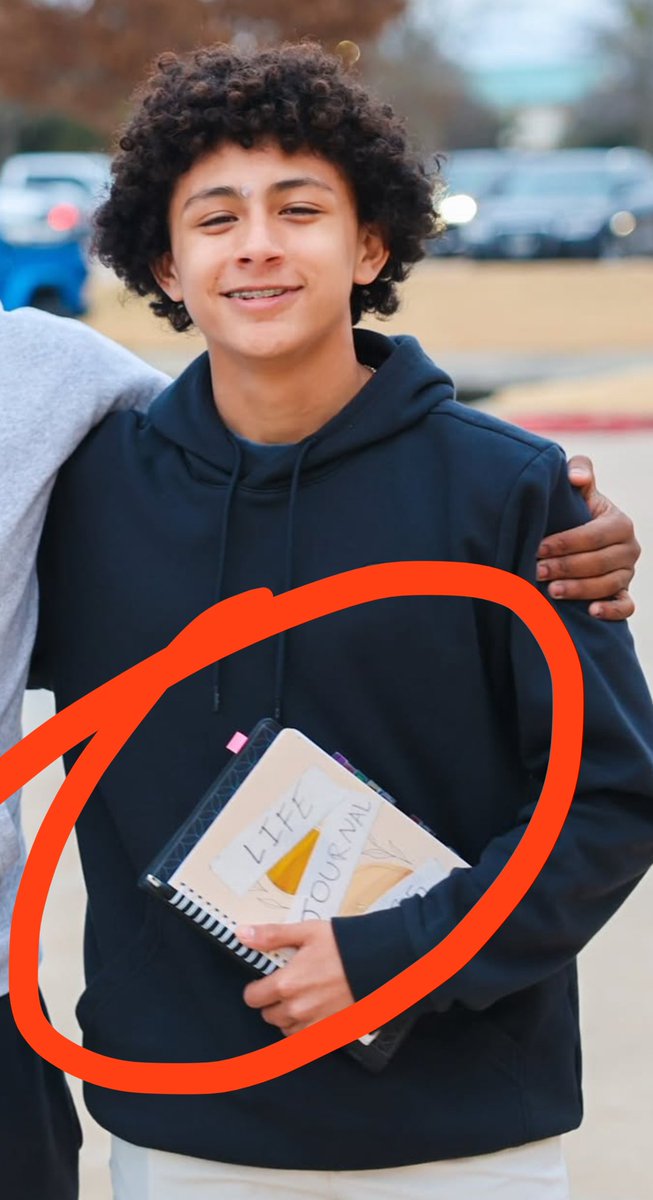 TheMachucaJr's tweet image. Hey @SouthwestAir , my son accidentally left his Life Journal on the plane this morning on our flight back from LAS. 
The journal is very important and valuable to him. Can you please help us locate his Life Journal 📔 🙏🏽🙏🏽🙏🏽