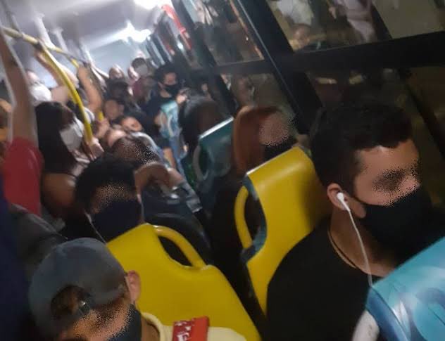 concatenarsim's tweet image. Segunda feira 
7:20 da manhã 
ônibus lotado
Ankalaev campeão 

dor