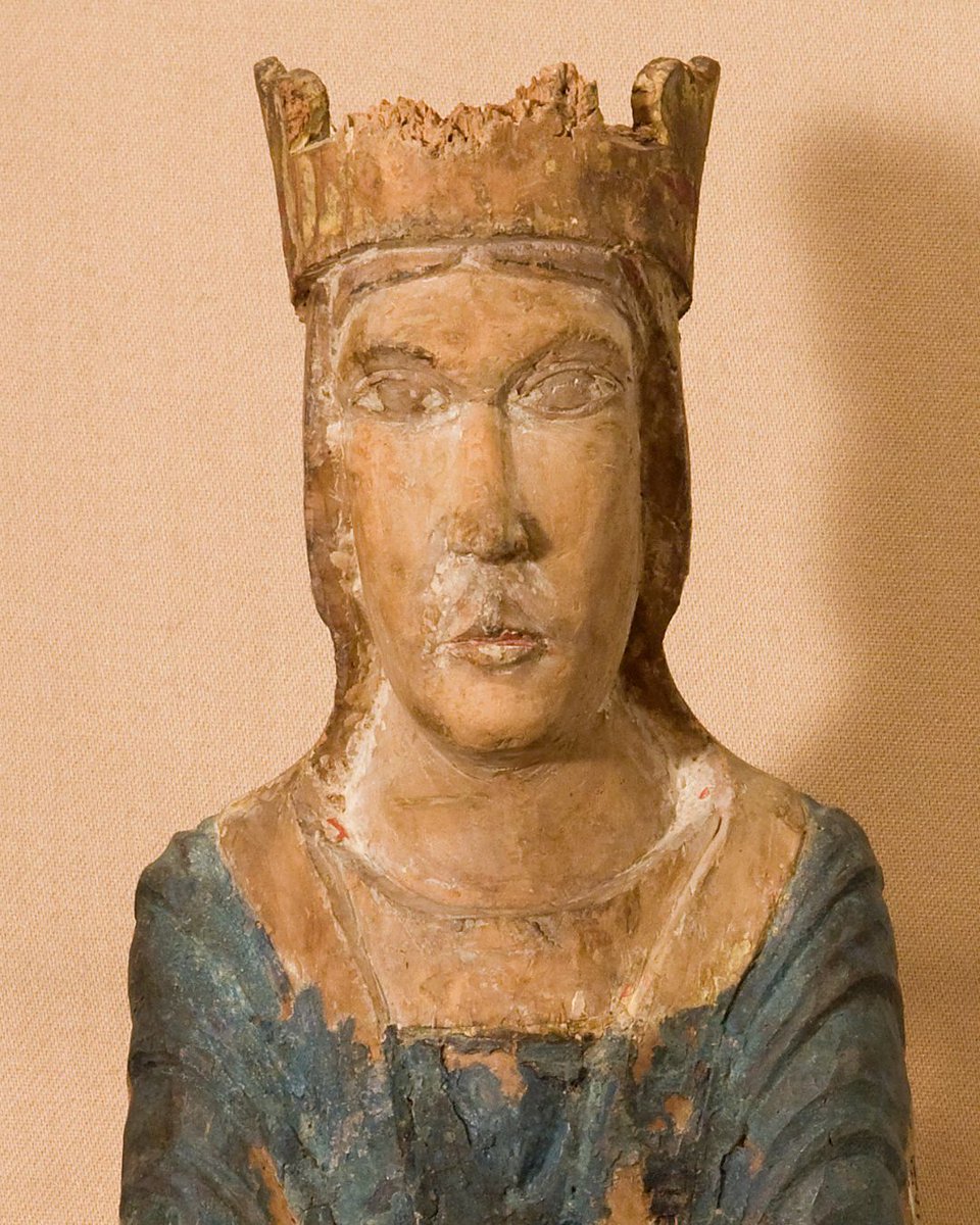 Peça destacada del <a href="/museuartgirona/">Museu d'Art de Girona (md'A)</a> 🎨

Avui us mostrem aquesta imatge d'una marededéu, de 1151-1200, descoberta fortuïtament el 1984 durant unes obres a la capella del Salvador de Puigalder (Planes d'Hostoles, Garrotxa).

Descobreix aquesta peça i la seva història al md'A! 🌸