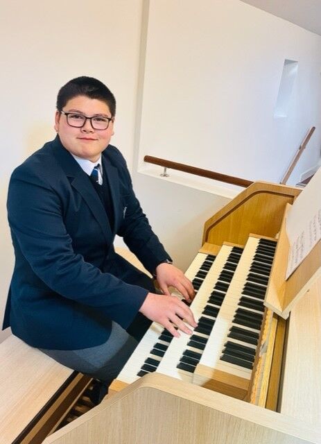 UCD Composition Prizewinner
We  are delighted to announce that 5th year pupil Joe Liscoe has been selected as the overall winner of the 2025 UCD Composition Prize. dgs.ie/2025/03/ucd-co…