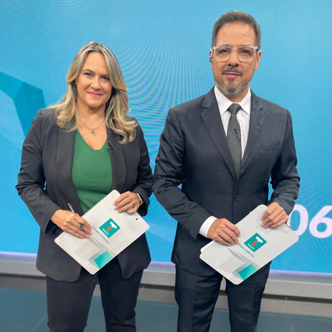 ¡Feliz comienzo de semana! #Teledía al AIRE y te esperamos con las primeras noticias del día junto a <a href="/Vaguerre/">Viviana Aguerre</a>, <a href="/FedePazOk/">FedePaz</a> y nuestro gran equipo🙌🗞️ Ahora por la pantalla de <a href="/Canal4_UY/">Canal 4</a> 📺