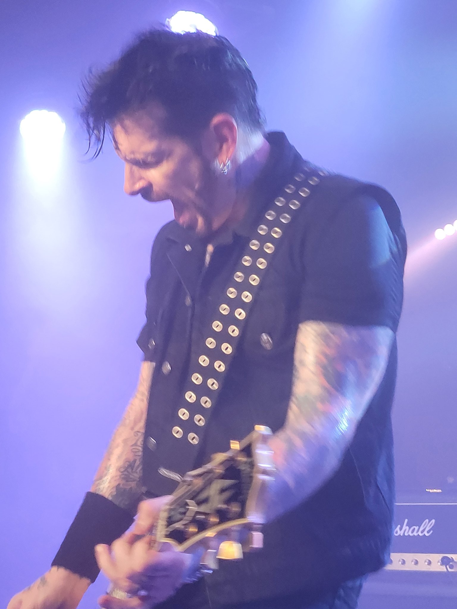 Ricky Warwick (Black Star Riders, The Almighty) - Interview