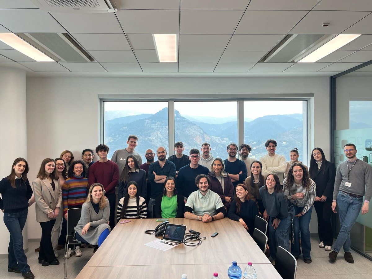 (1/2) Always exploring new things 🥾

Our <a href="/DarioPasquali/">Dario Pasquali</a> and Matilde Antonj recently participated in the week-long *High Tech Entrepreneurship Workshop* #HTE2025 workshop in Genoa 🧰

<a href="/IITalk/">IIT</a>