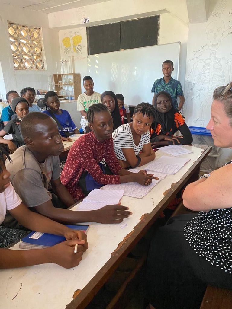 Last week, EducAid had the honour of welcoming the British High Commissioner to Sierra Leone, Josephine Gauld, to EducAid Lumley.
Thank you, <a href="/JosephineGauld/">Josephine Gauld</a> , for visiting EducAid— and being a part of our work to transform education and drive positive change in Sierra Leone!