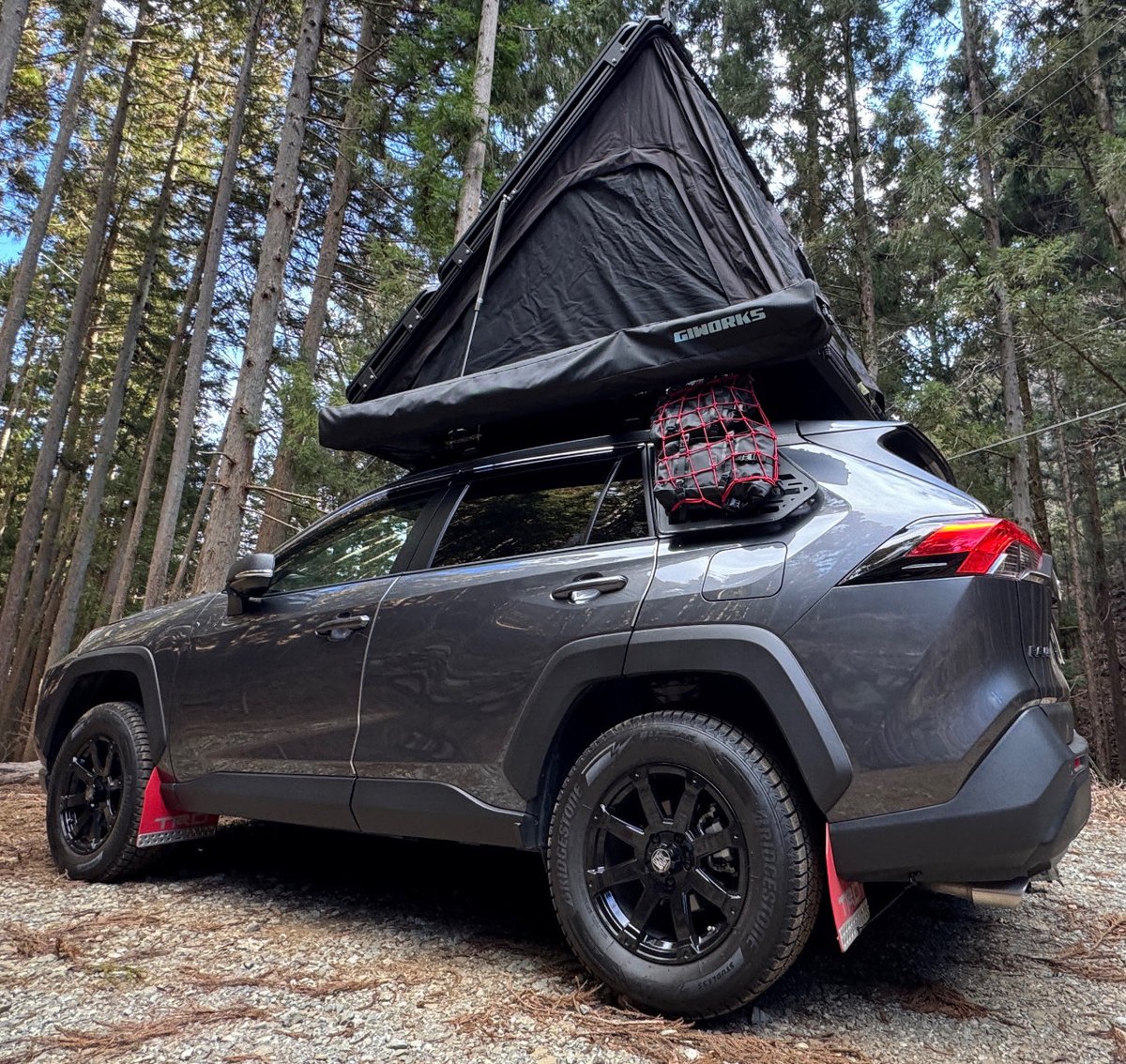 buonviaggio6's tweet image. リアラダーつけたい
#rav4 
#overlander