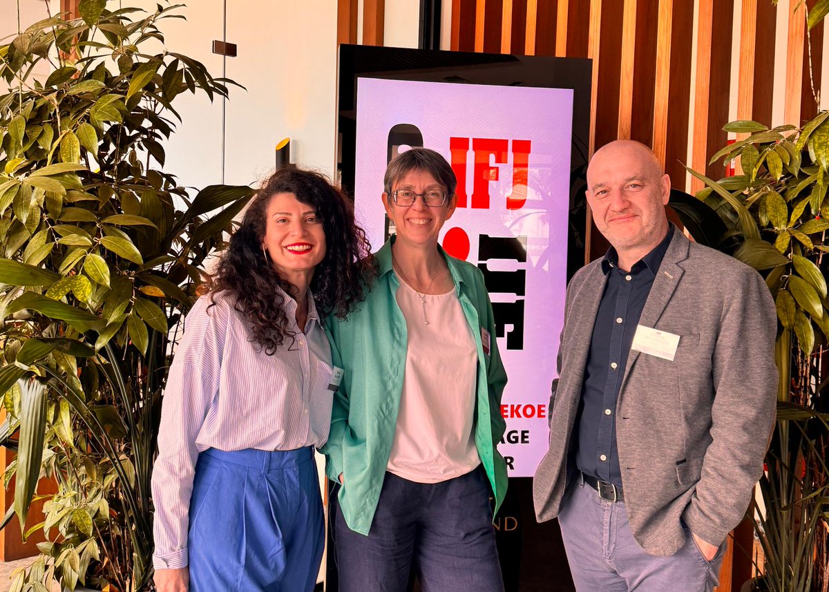 #Cameroun ,🇨🇲: Dans le cadre de notre projet Cameroun média+ , nous discutons aujourd'hui de la création d'un conseil de presse et de la relance de la carte de presse.  <a href="/SNJC_Cameroun/">SNJC_Cameroun</a> <a href="/DeontoloJ/">CDJ - Conseil de déontologie journalistique</a> <a href="/SNJ_national/">SNJ - premier syndicat de journalistes</a>