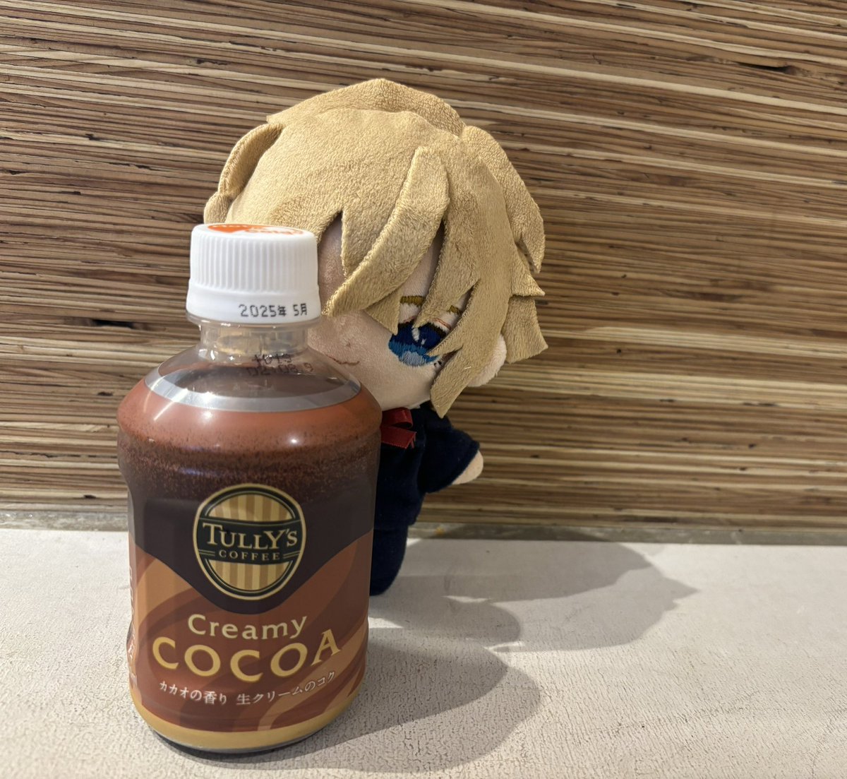 温かい飲み物で暖を取るぬい蓮くんです🪷🔆
こういう可愛い瞬間を見れたことを思うと寒さも悪くない気がしてくるんですよ…。
ぬい蓮くんのおかげで今年も楽しい冬を過ごせました☺️
#ちゃいぬい