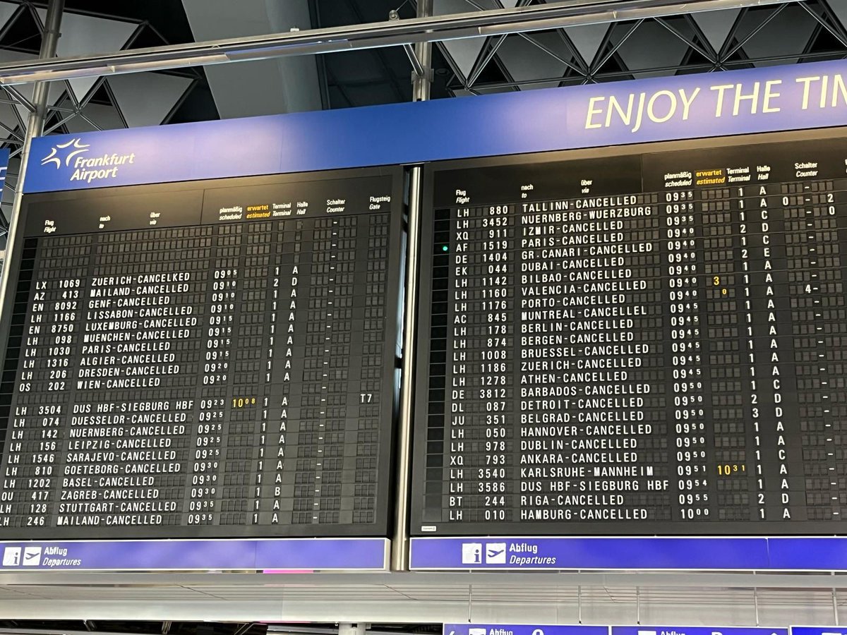 Solidarity with workers across airports in Germany on strike today for better jobs. Workers at 13 airports across Germany have walked off the job as they demand better pay and conditions. 

Time for the government authorities to pay workers fairly for their work!