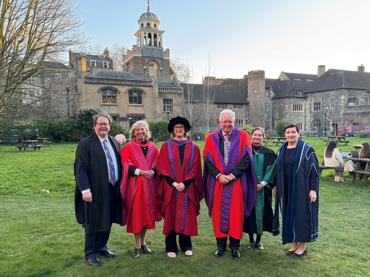 ✨Congratulations to Prof. Jo Waller <a href="/Jo_WallerPhD/">Jo Waller</a> on a fantastic inaugural lecture last week: 

"From PA to Prof – a serendipitous path through the world of cancer screening and behavioural science."🎓👏

Stay tuned for a blog post soon! 

#CancerScreening #BehaviouralScience