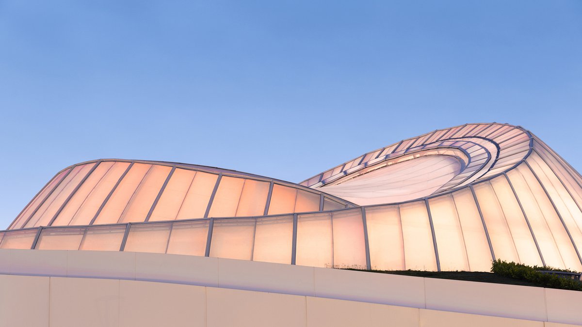 ArchDaily's tweet image. The Botanic #Pavilion draws inspiration from the seed, symbolizing growth and potential. Rooted in the earth, its #design integrates exhibition and environment, creating a dynamic space where form, nature, and storytelling merge. ow.ly/Yvc250VeBur