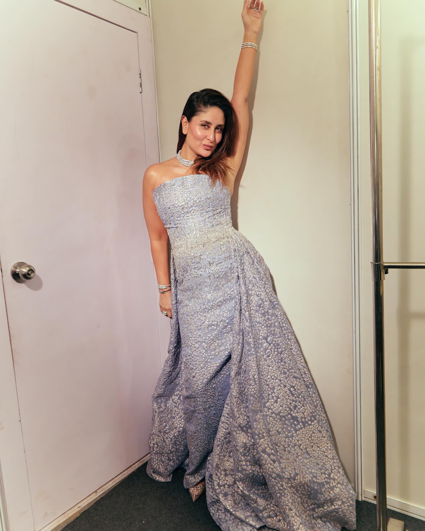 GlrUEzgXsAAkXCB?format=jpg&name=large