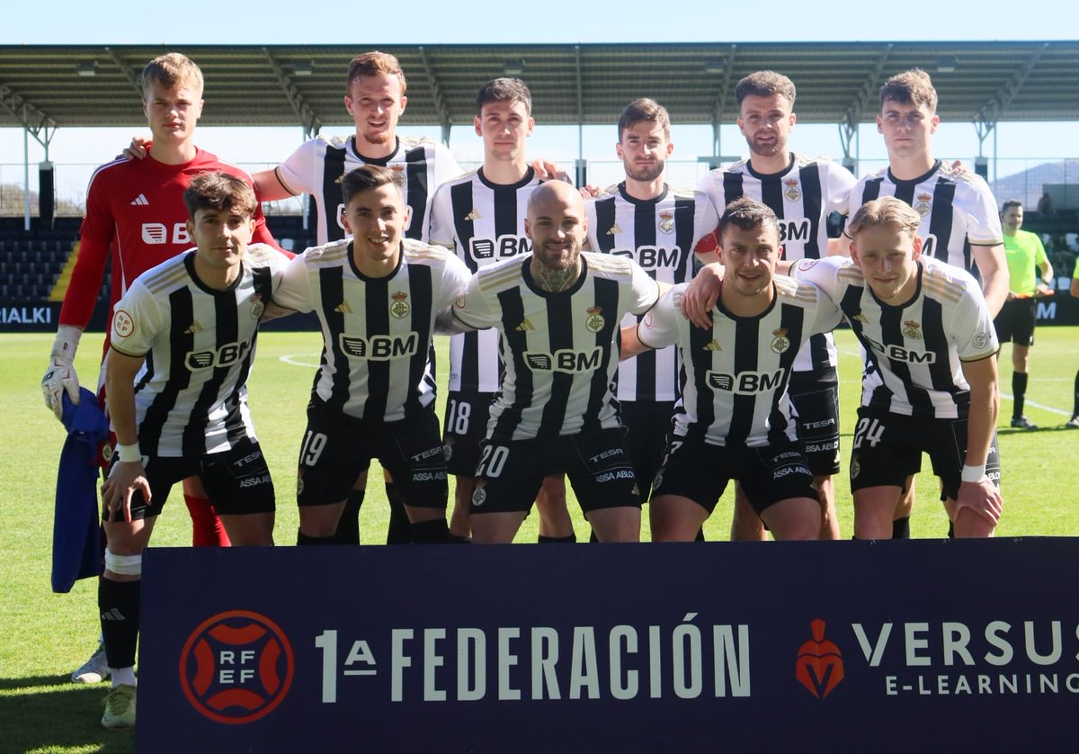 ⚽️ <a href="/REALUNIONCIRUN/">Real Unión Club Irun</a>|ek <a href="/CD_Arenteiro/">CD Arenteiro</a> garaitu zuen Stadium Galen

Talde txuribeltzak 1-0eko markagailuarekin irabazi zuen Arenteiroren kontra, atzo eguerdian, Stadium Galen. Bigarren zatian sartu zuen Quique Riverok garaipenaren gola

<a href="/antxetairratia/">Antxeta Irratia</a> 

📻kiroletik.eus/albisteak/real…