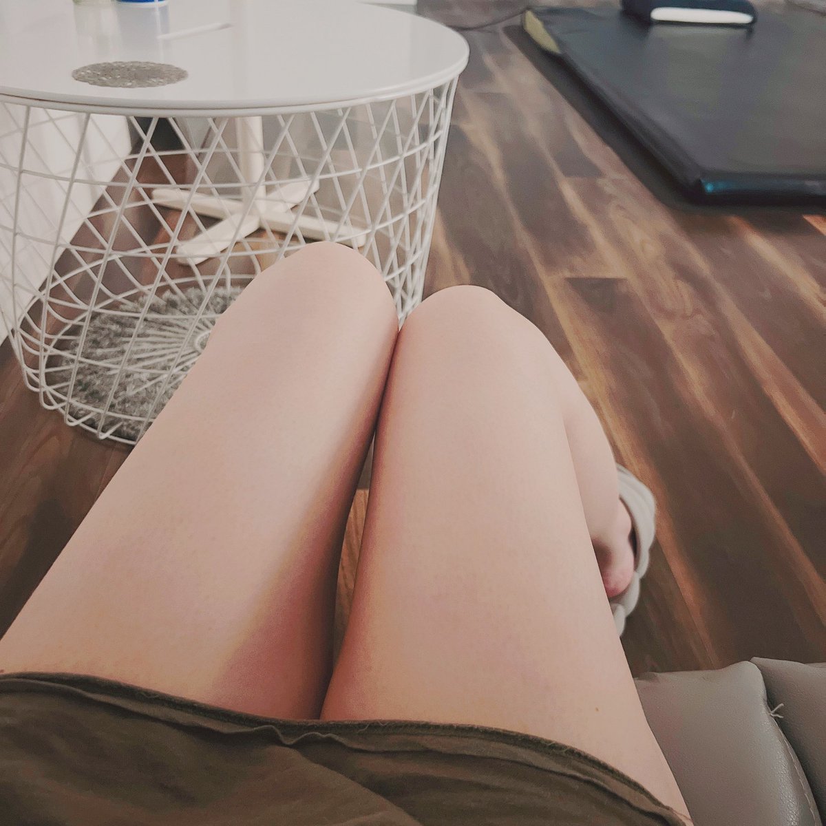 1週間ぶりの出勤です。
先週は満了で嬉しかったなぁ♡

今日と明日は予約まだ空いてるのでぜひ会いにきてくださいね☺️
太ももに挟まれると気持ちいいらしいので試してみてください♡