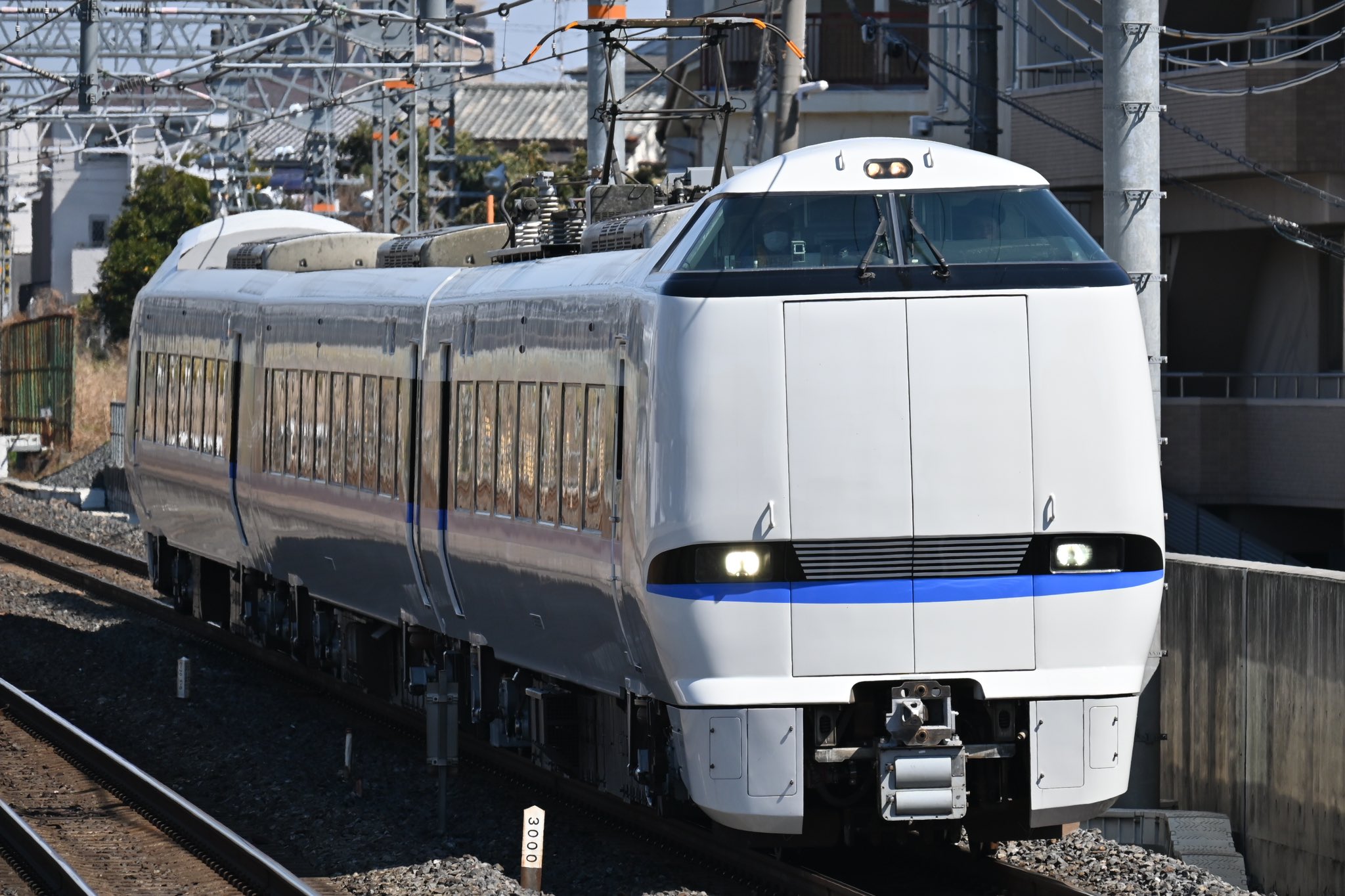 683系 - Search / X
