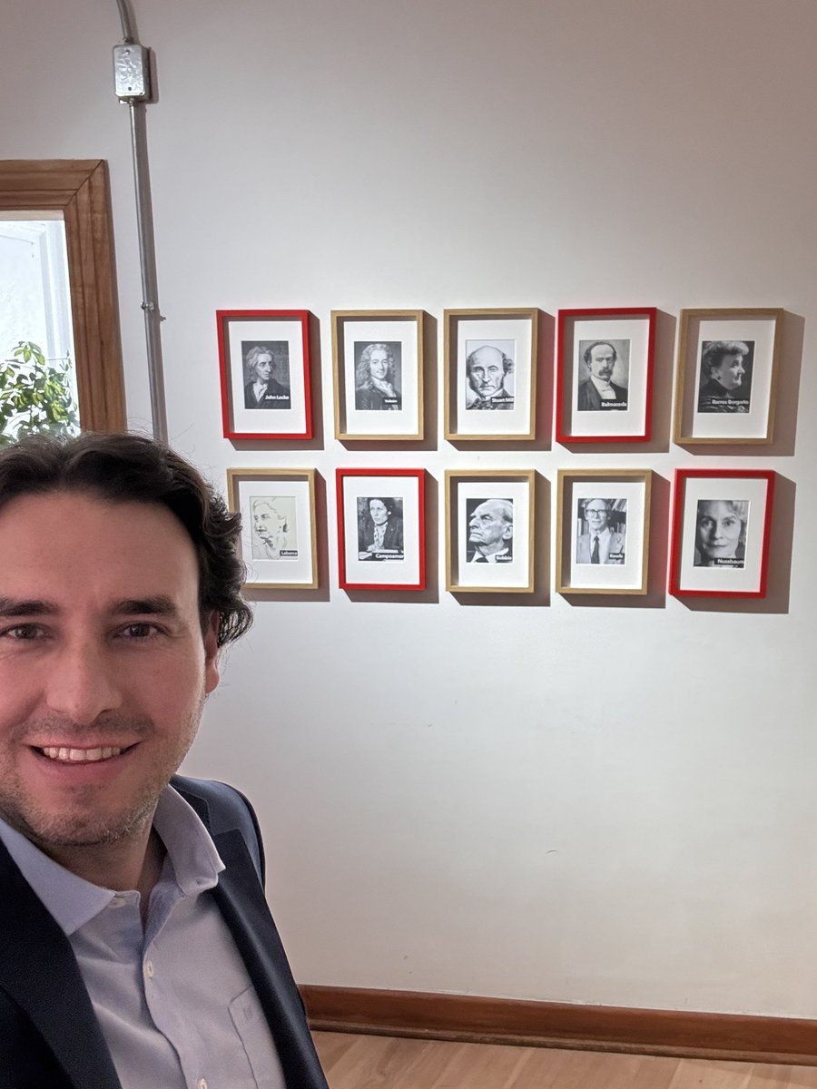 Vlado Mirosevic (@vladomirosevic) on Twitter photo Buenos días!
Les deseo una BUENA SEMANA desde la sede de <a href="/Liberales_Chile/">Partido Liberal</a> con la galería de liberales inspiradores.
Faltan varios, pero están: Locke, Voltaire, Stuart Mill, Balmaceda, Barros Borgoño, Abarca, Campoamor, Bobbio, Rawls y Nussbaum.
#LibresEIguales #Liberalismo Buenos días!
Les deseo una BUENA SEMANA desde la sede de <a href="/Liberales_Chile/">Partido Liberal</a> con la galería de liberales inspiradores.
Faltan varios, pero están: Locke, Voltaire, Stuart Mill, Balmaceda, Barros Borgoño, Abarca, Campoamor, Bobbio, Rawls y Nussbaum.
#LibresEIguales #Liberalismo