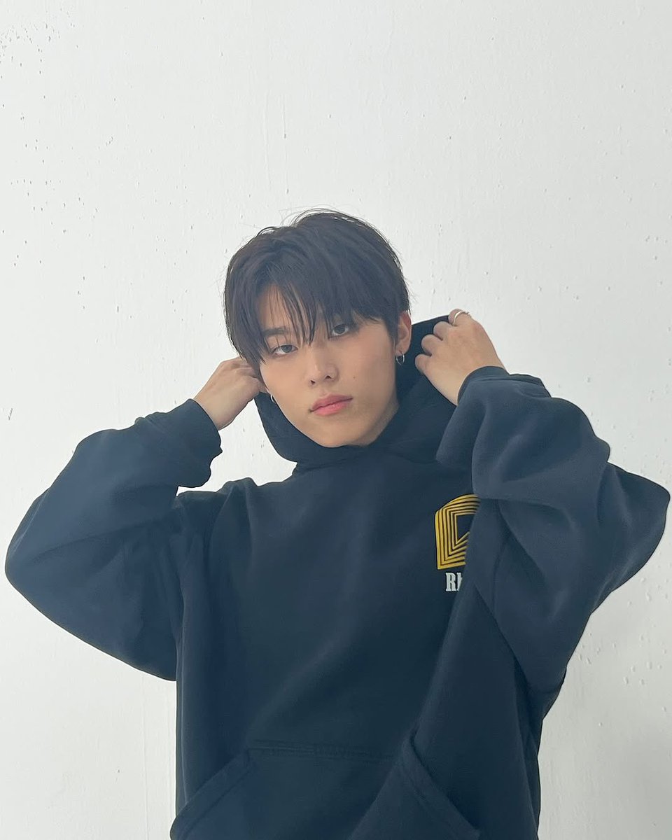 📸🐺 

#トレジャー #PARKJEONGWOO #박정우 #TREASURE <a href="/treasuremembers/">TREASURE</a>