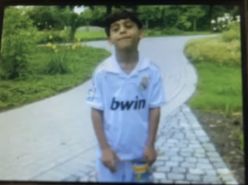 7dm_1's tweet image. عفوي