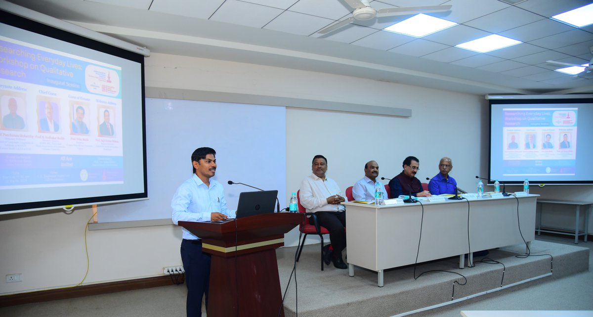 CsdHyderabad's tweet image. 7/7 The session concluded with a Vote of Thanks by Dr Raj K Kattula. A special thanks to our distinguished speakers and the dedicated CSD team for making this inaugural session a great success! 
 @icssr 
#QualitativeResearch #ResearchingEverydayLives #AcademicWorkshop