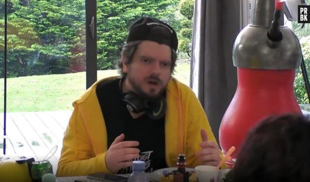 tailydv's tweet image. « On peut mettre un jogging pour un entretient d’embauche ou pas ? »