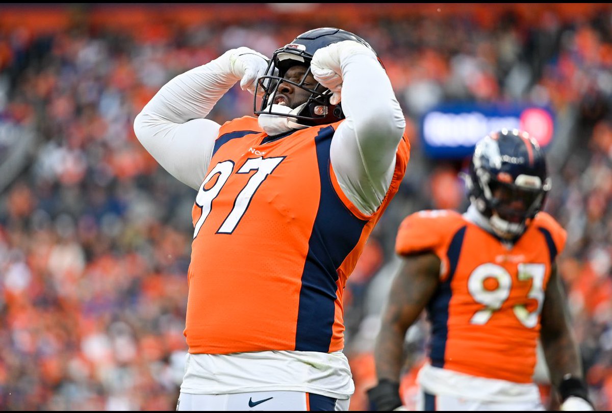 Compensation update: defensive tackle DJ Jones and the Broncos reached agreement on a three-year, $39 million deal that includes $26 million fully guaranteed, per source.