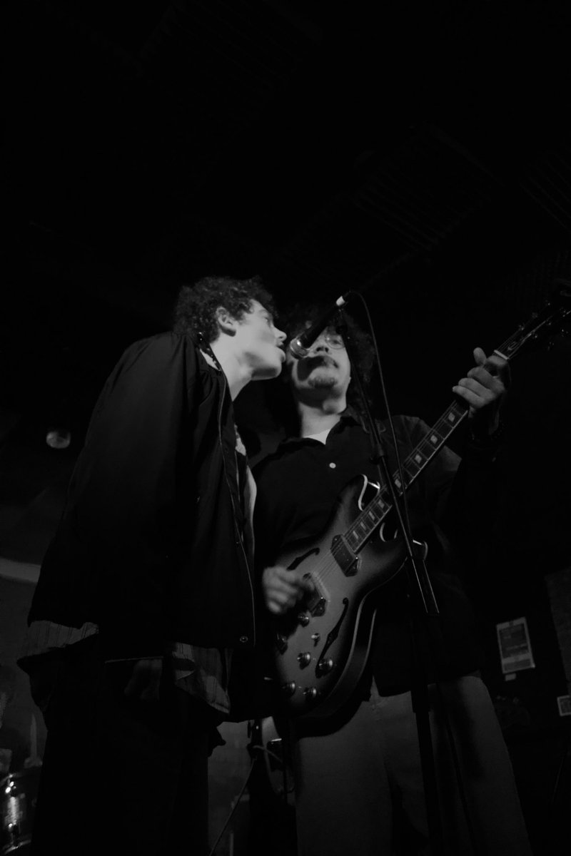 _CLOUDBURST__'s tweet image. Had a sick night in Leicester on friday supporting Marnies Girl the Band, MG x CB round 2 at @blackprincenn 
skiddle.com/e/40500679 ☁️💥