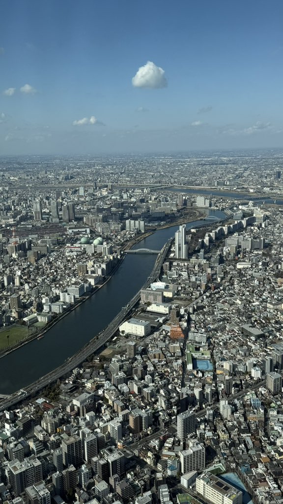 satoshi_readygo's tweet image. 昨日はめっちゃいい天気だった☀️
東京スカイツリー行ってきたよ〜!
上からの景色、最高でめっちゃ楽しかった❕