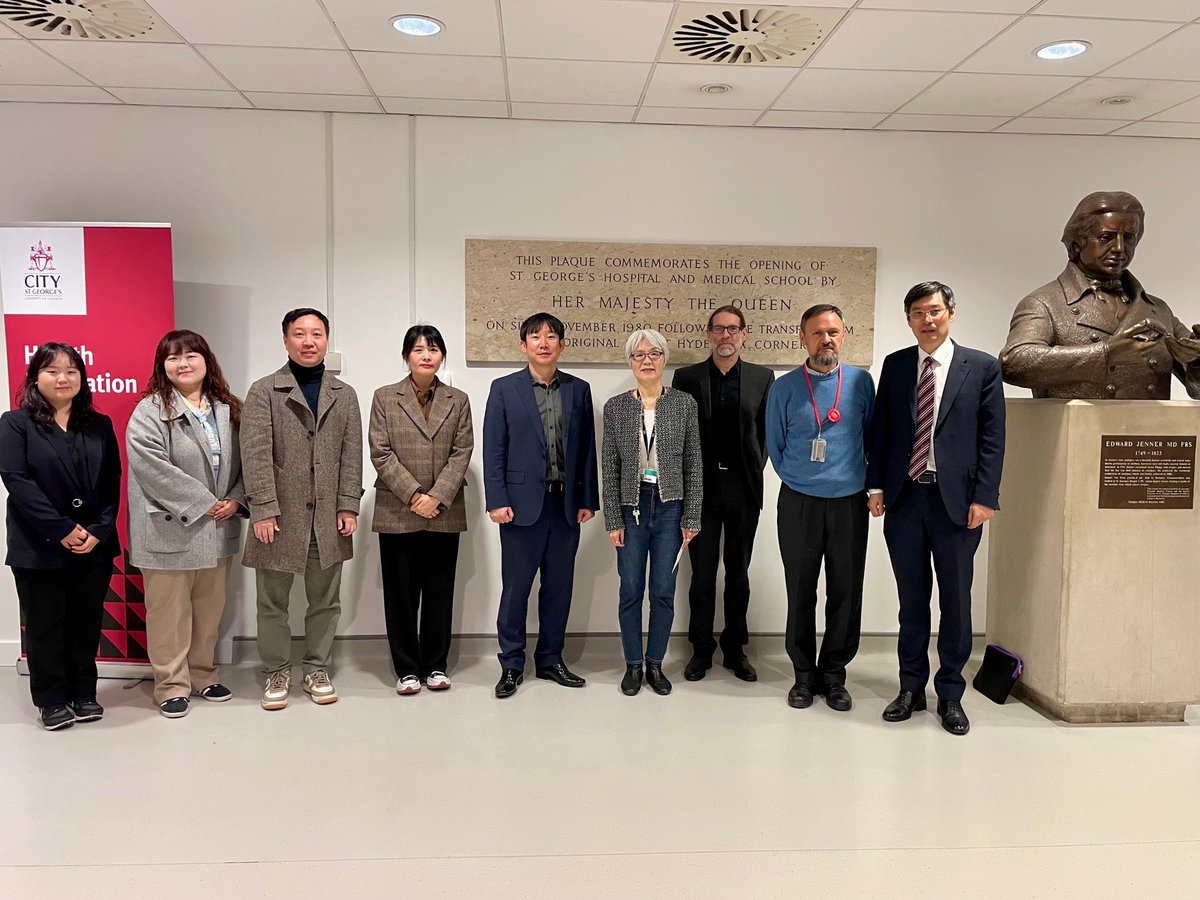Constantino Carlos Reyes-Aldasoro (@c_reyesaldasoro) on Twitter photo At <a href="/CityStGeorges/">City St George's, University of London</a> we (Dr. Soo-Hyun Kim & myself) welcomed delegates from the Korean Ministry of Science and ICT, the Korea Research Institute of Bioscience and Biotechnology, and Kmedihub to talk about our UK-Korea consortium which received a ÂŁ1.2M NRF Korea grant. <a href="/CityStG_SST/">School of Science & Technology</a> At <a href="/CityStGeorges/">City St George's, University of London</a> we (Dr. Soo-Hyun Kim & myself) welcomed delegates from the Korean Ministry of Science and ICT, the Korea Research Institute of Bioscience and Biotechnology, and Kmedihub to talk about our UK-Korea consortium which received a ÂŁ1.2M NRF Korea grant. <a href="/CityStG_SST/">School of Science & Technology</a>