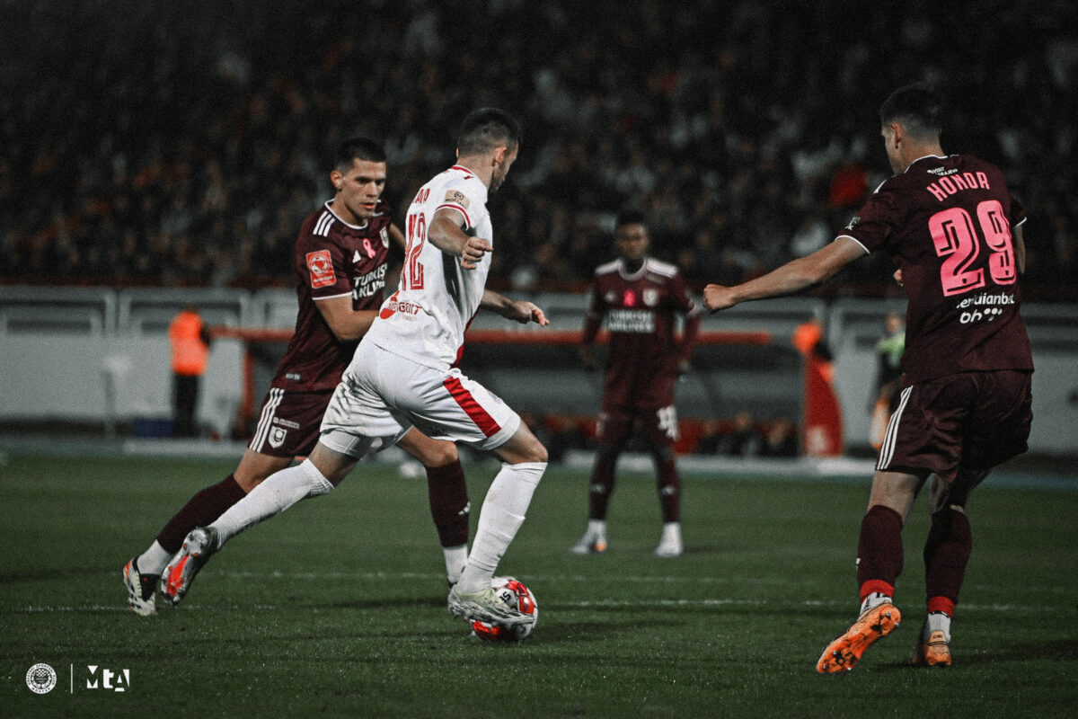 BH radio 1
Sportski program 
Utorak 11. mart od 17:30h
Uzvratni susret 1/4 finala fudbalskog KUP-a BiH
⚽ Zrinjski - Sarajevo ⚽
Slušajte BHR1 i budite u centru sportskih zbivanja
Utorak, 11. mart od 17:30h
Vanredna emisija "Ritam sporta" na BH radiju 1